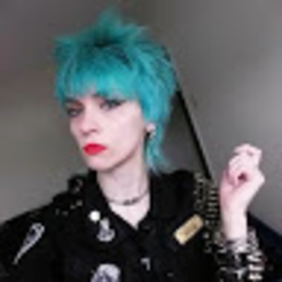 Meet your Posher, Rachel - Picture 1 of 1